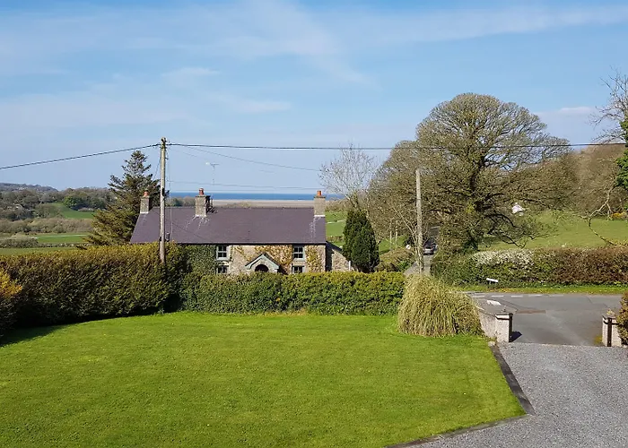 Lon Y Traeth Bed & Breakfast
